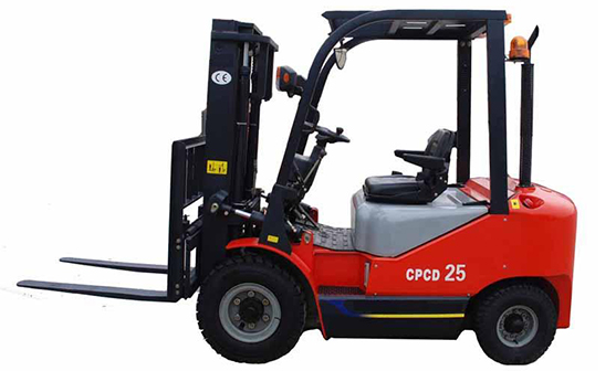 Xe nâng việt dã  CPCD25